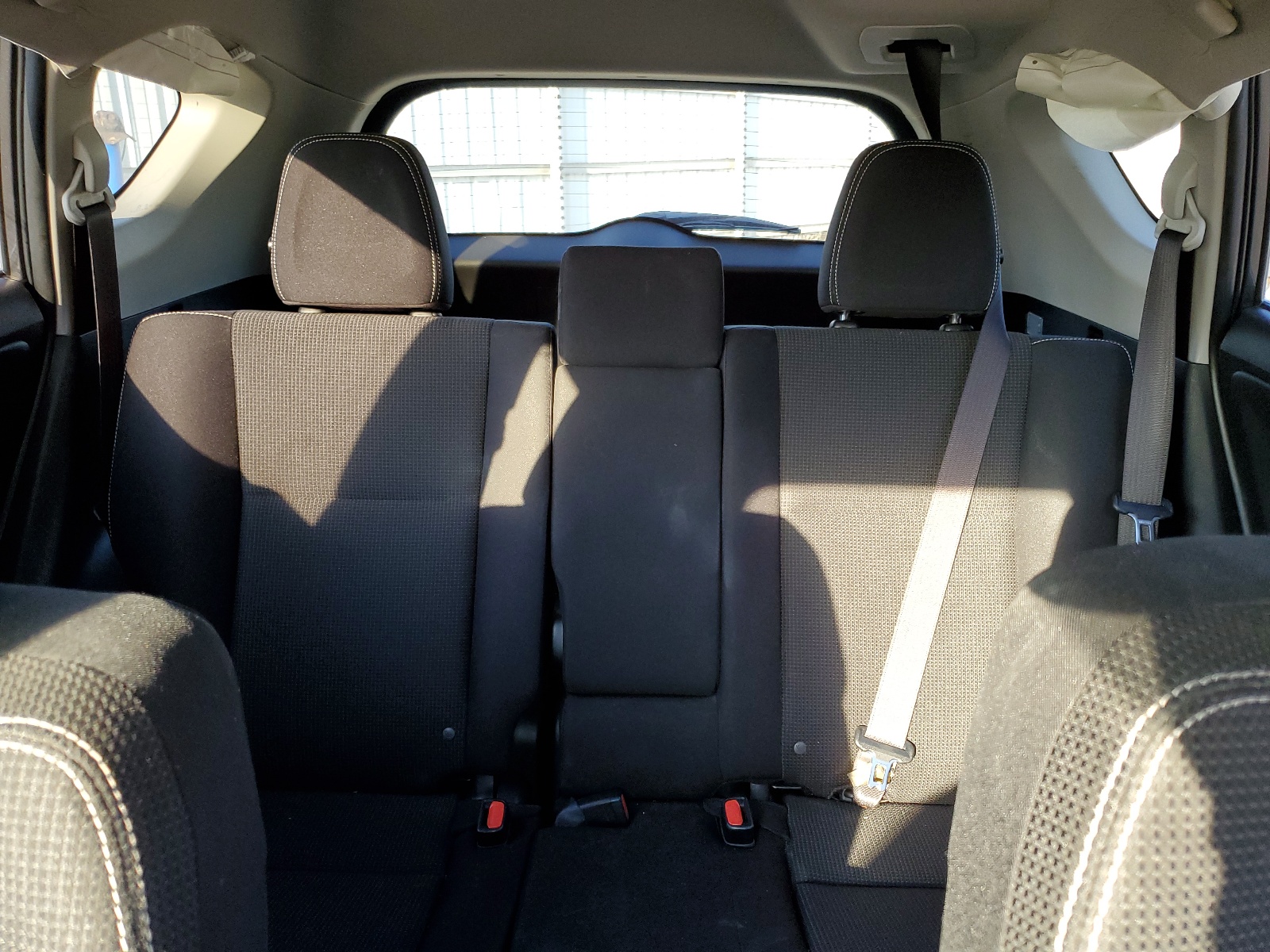 JTMRFREVXHJ707000 2017 Toyota Rav4 Xle