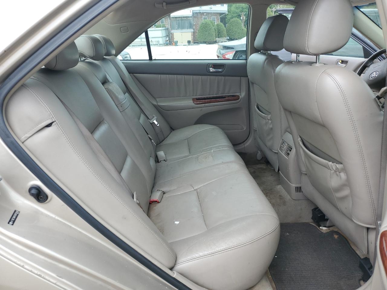 2005 Toyota Camry Le VIN: 4T1BF30K45U615446 Lot: 64315484