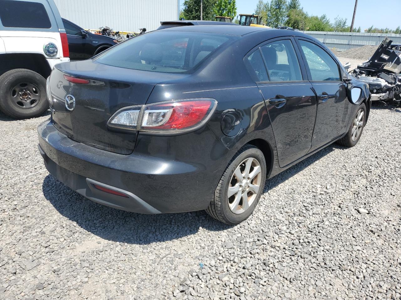 2011 Mazda 3 - Image 3