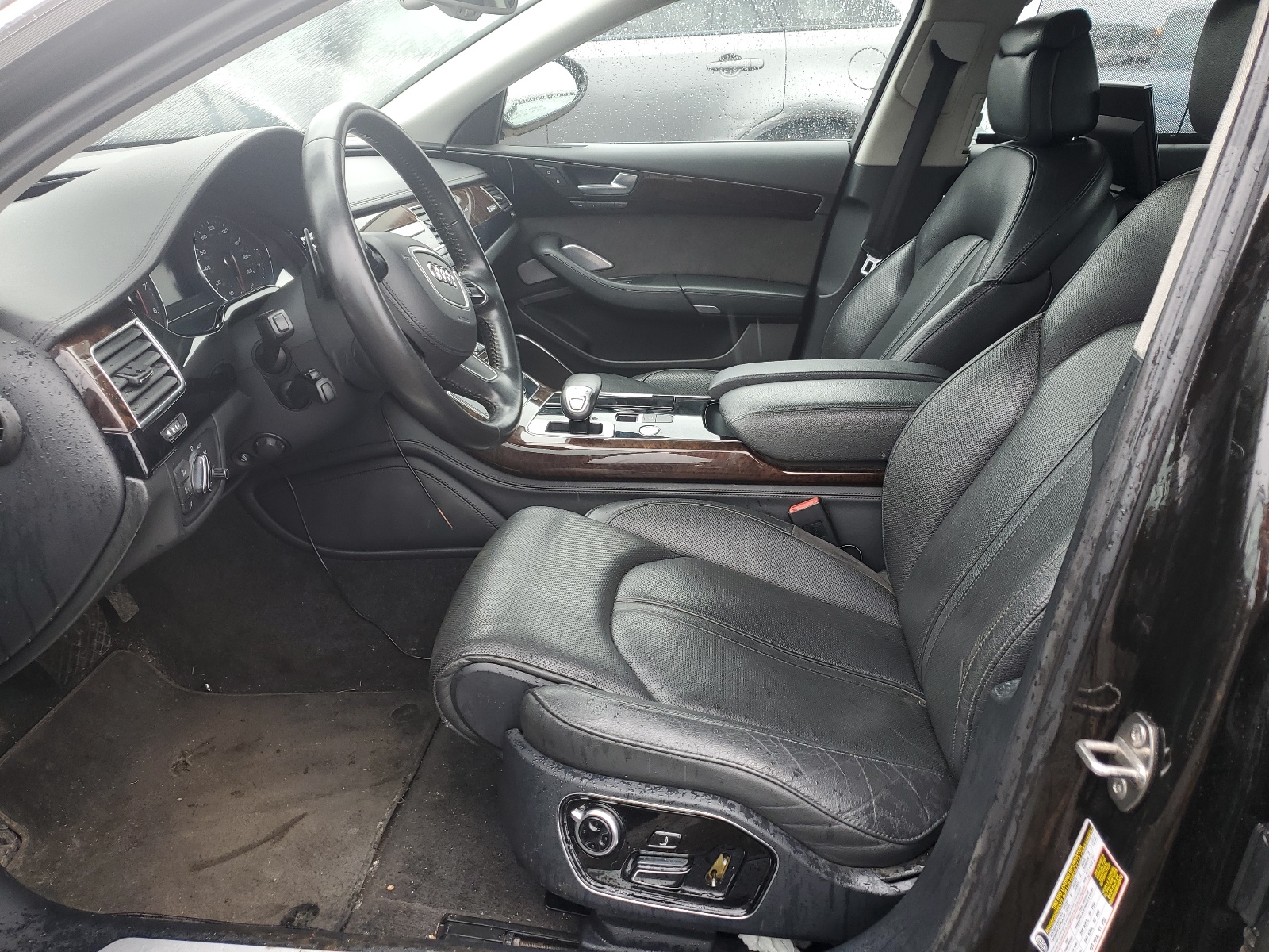 WAURVAFD5BN021163 2011 Audi A8 L Quattro