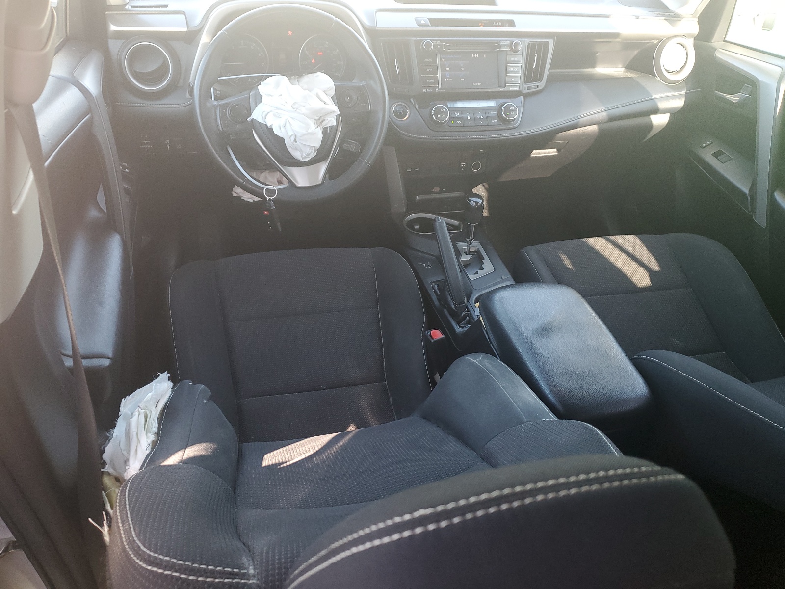 2T3WFREV9JW484894 2018 Toyota Rav4 Adventure