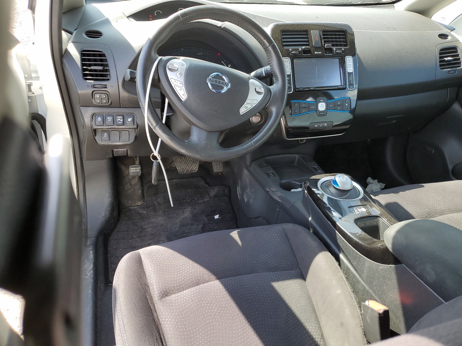 1N4AZ0CP0FC315722 2015 Nissan Leaf S