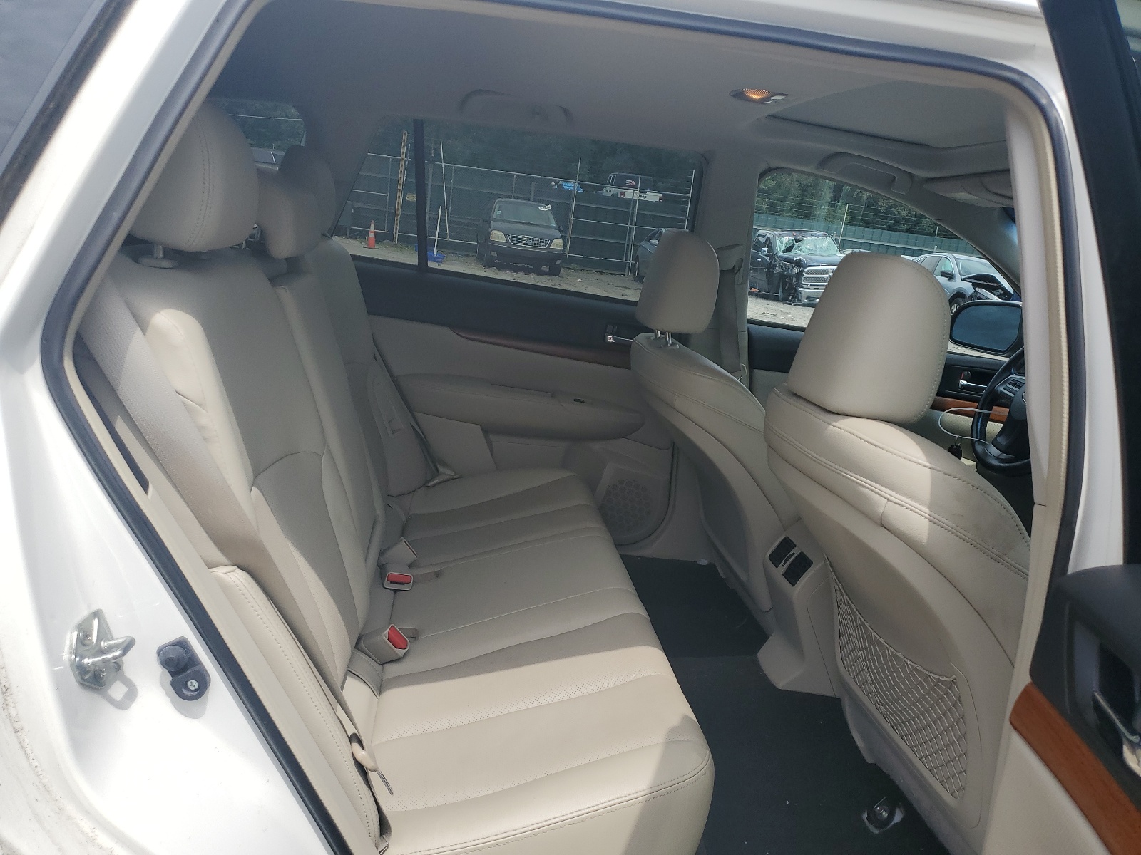 4S4BRBKC8D3299867 2013 Subaru Outback 2.5I Limited