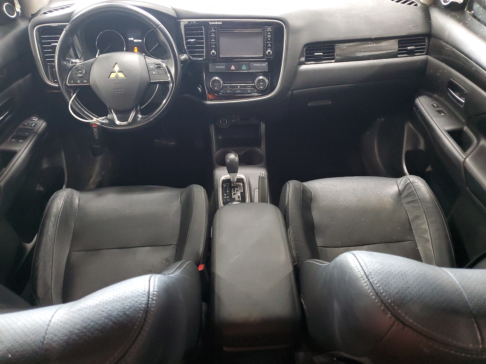 JA4AZ3A34GZ014942 2016 Mitsubishi Outlander Se