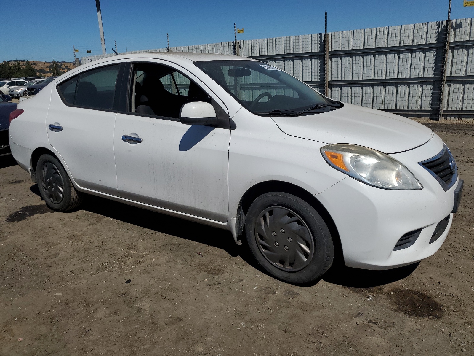 2013 Nissan Versa S vin: 3N1CN7AP7DL878121