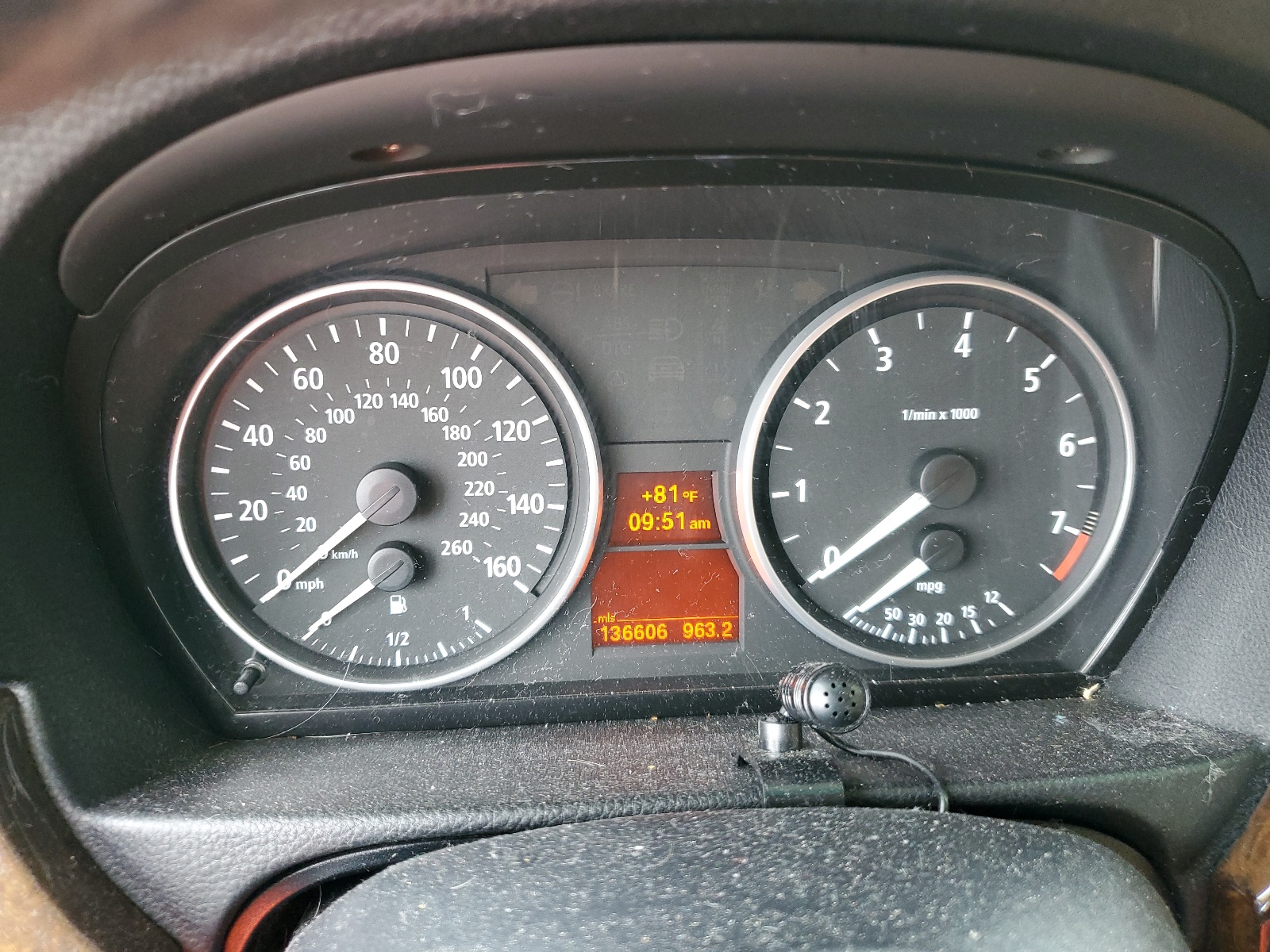 WBAVA33597KX70334 2007 BMW 328 I