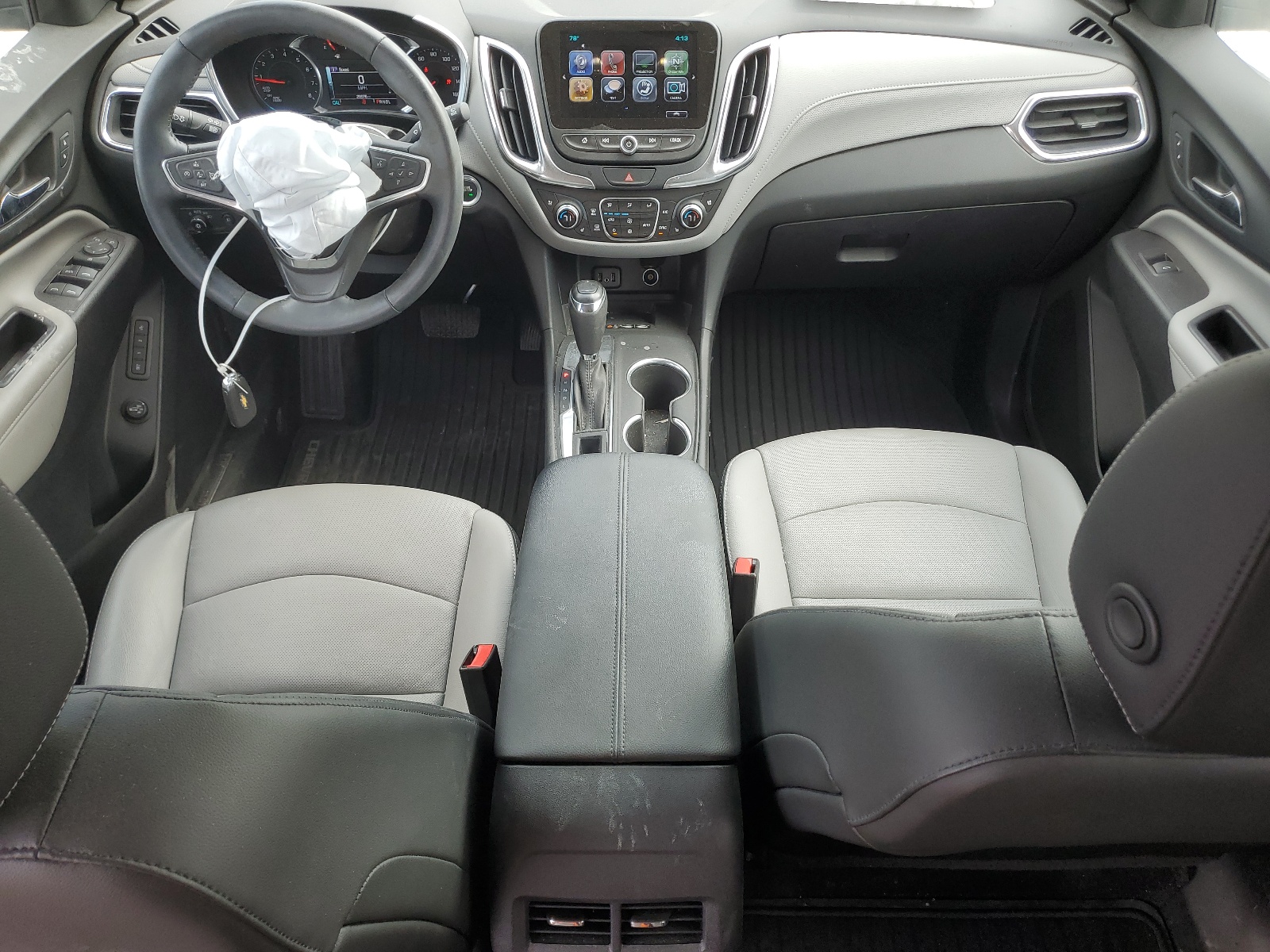 2GNAXMEV4J6116703 2018 Chevrolet Equinox Premier