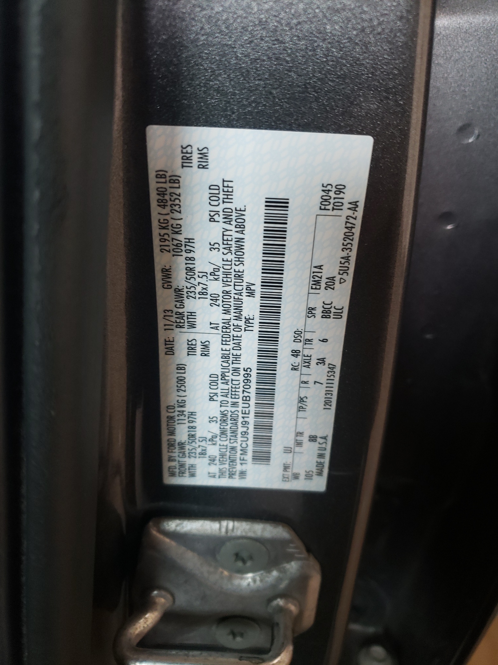 1FMCU9J91EUB70995 2014 Ford Escape Titanium