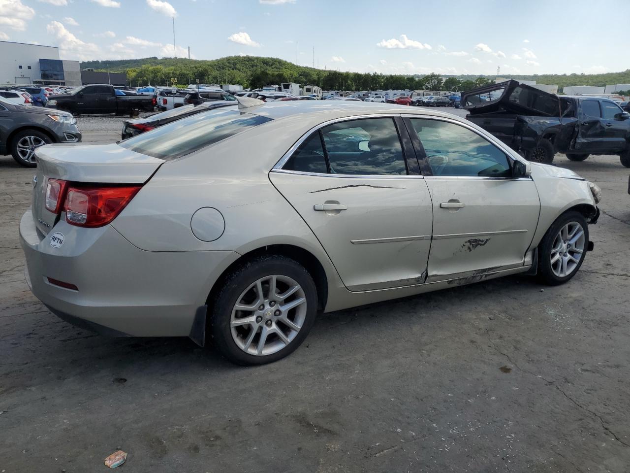 VIN 1G11C5SA5GF144108 2016 CHEVROLET MALIBU no.3