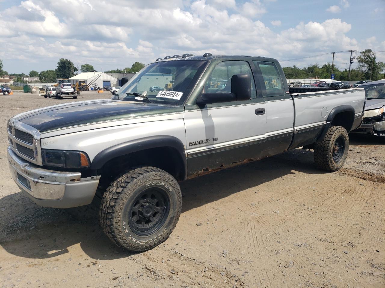 1996 Dodge Ram 2500 VIN: 1B7KF23Z5TJ136815 Lot: 64869924