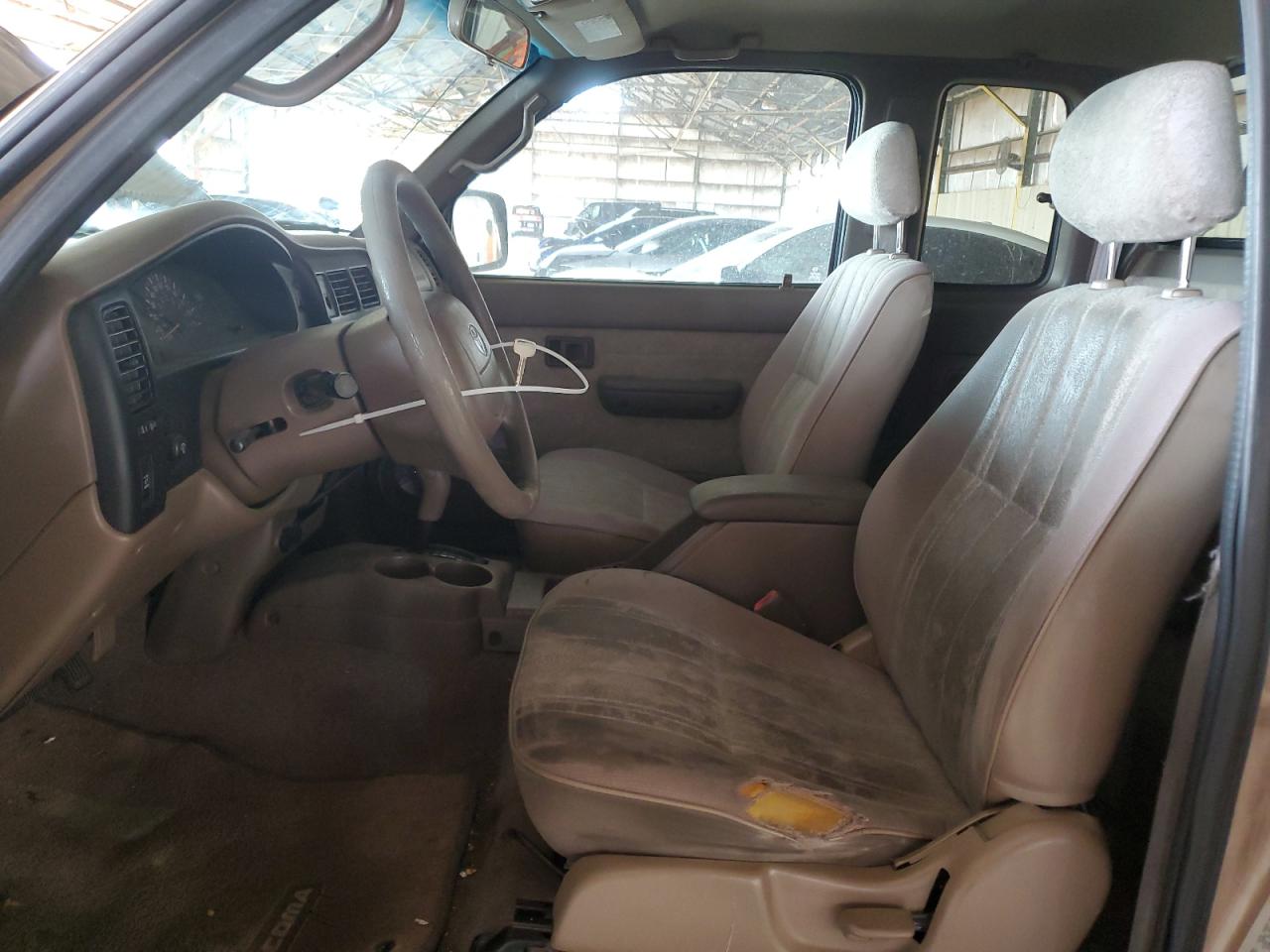 2000 Toyota Tacoma Xtracab Prerunner VIN: 4TASM92N8YZ658145 Lot: 64410354