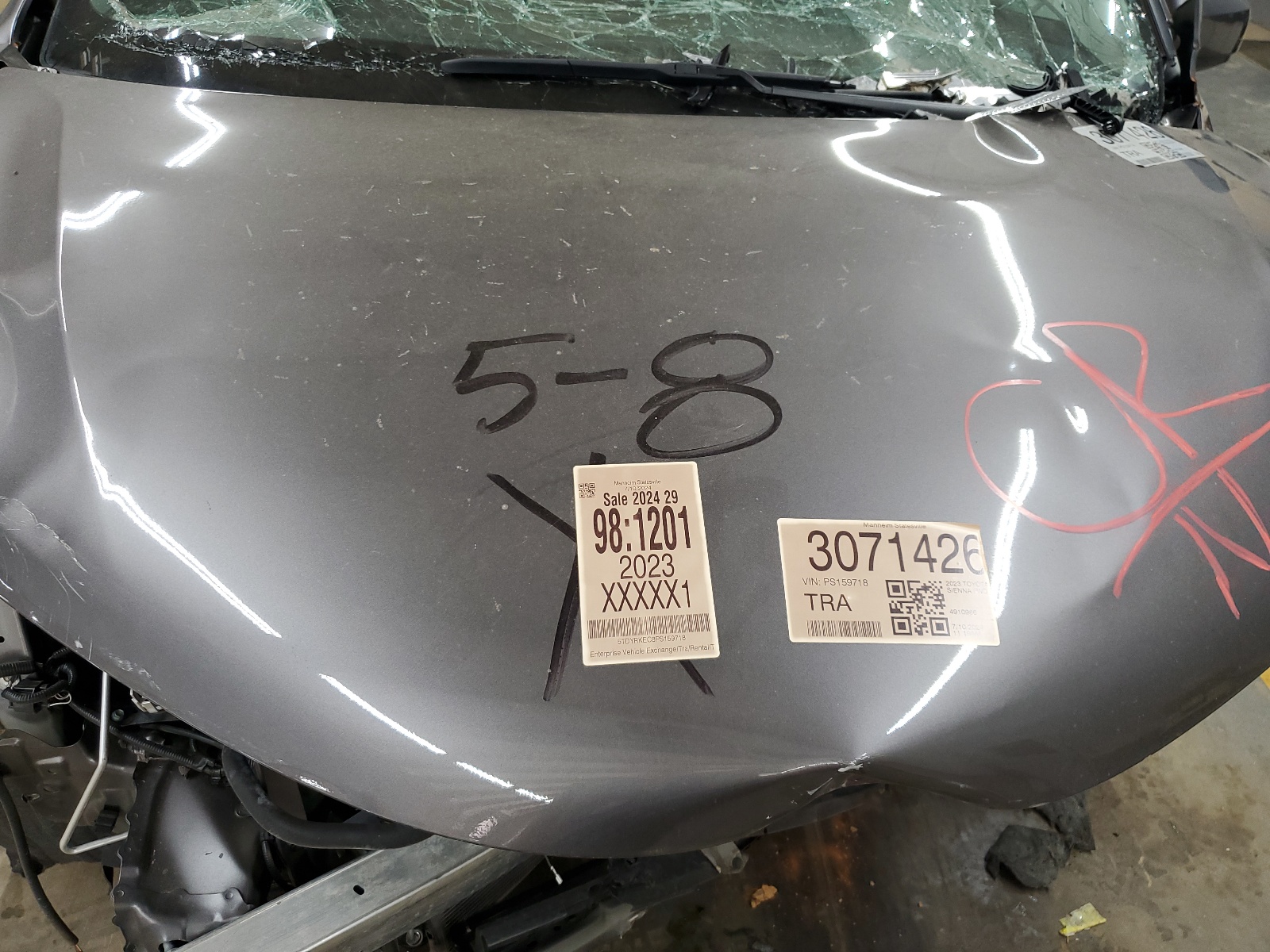 2023 Toyota Sienna Xle vin: 5TDYRKEC8PS159718