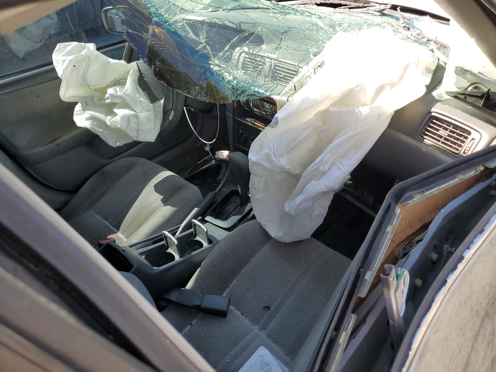 JT2BG22K2Y0465267 2000 Toyota Camry Ce