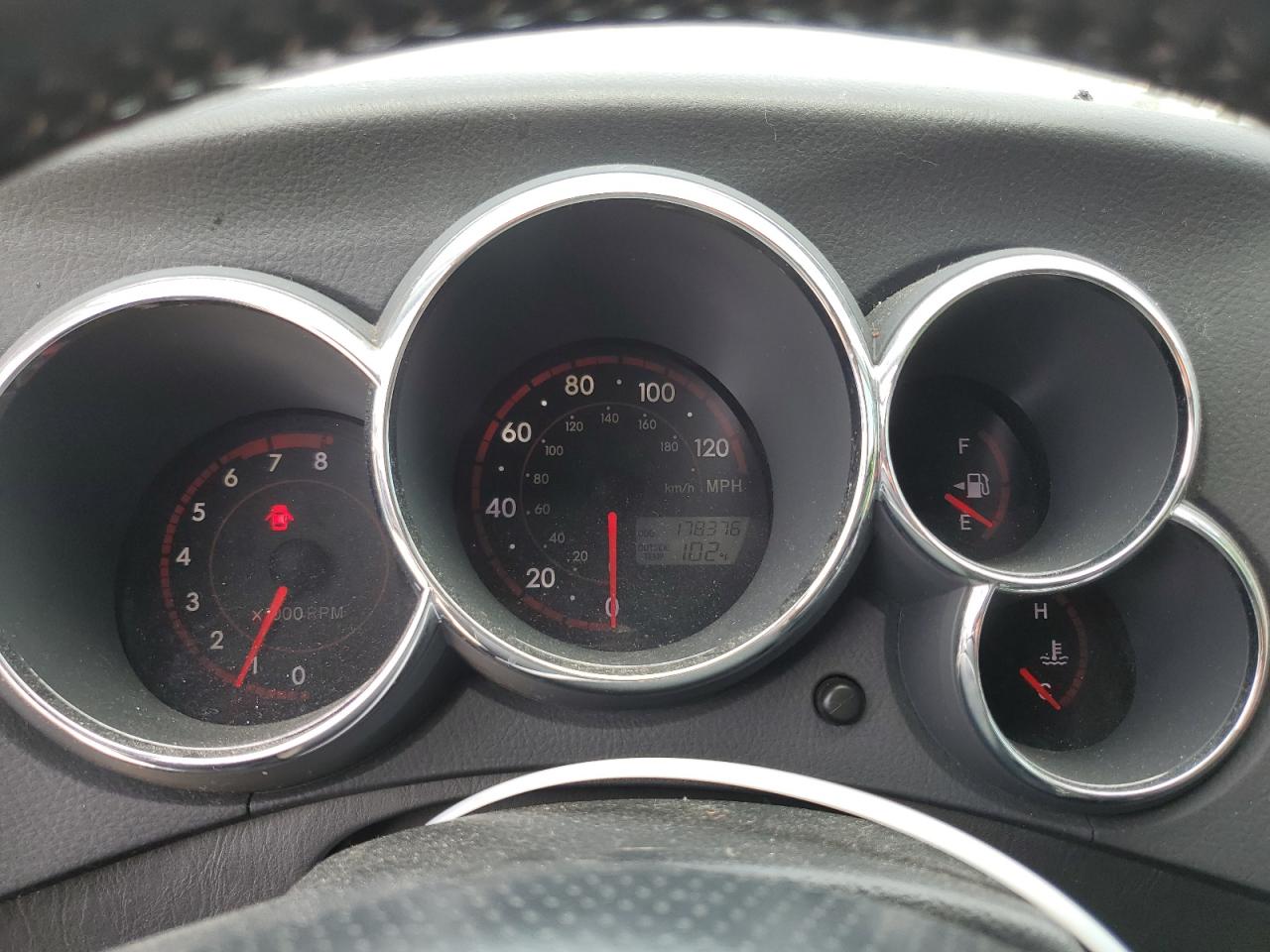 2005 Toyota Corolla Matrix Xr VIN: 2T1KR32E65C498906 Lot: 63720044