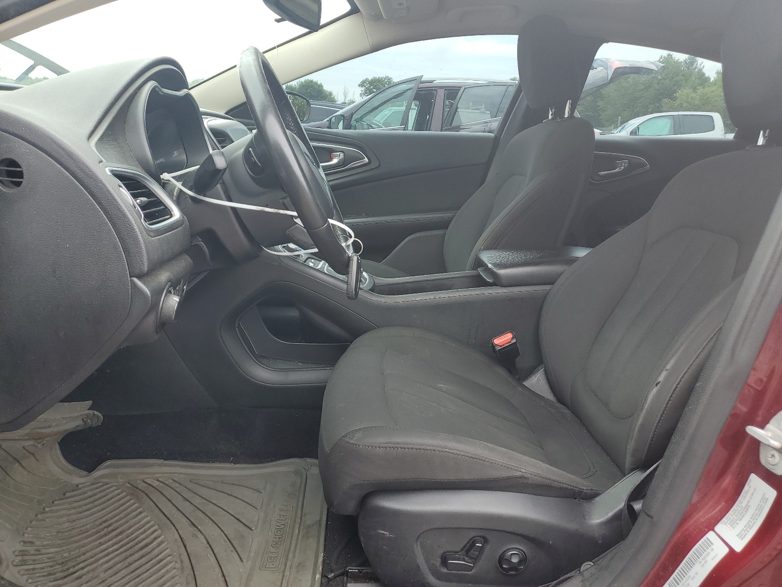 1C3CCCAB5FN742044 2015 Chrysler 200 Limited