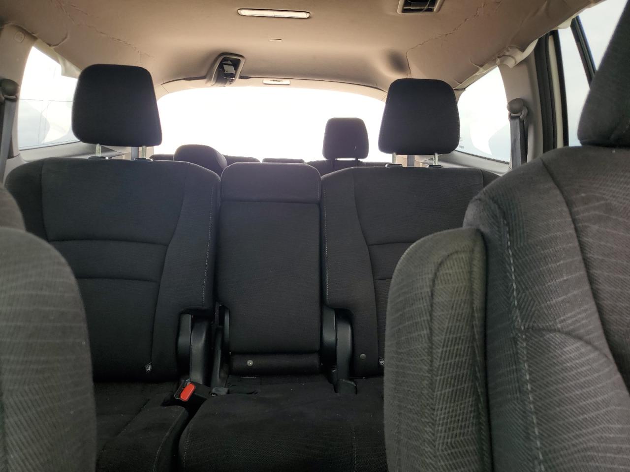 2017 Honda Pilot Lx VIN: 5FNYF5H10HB034772 Lot: 64676014