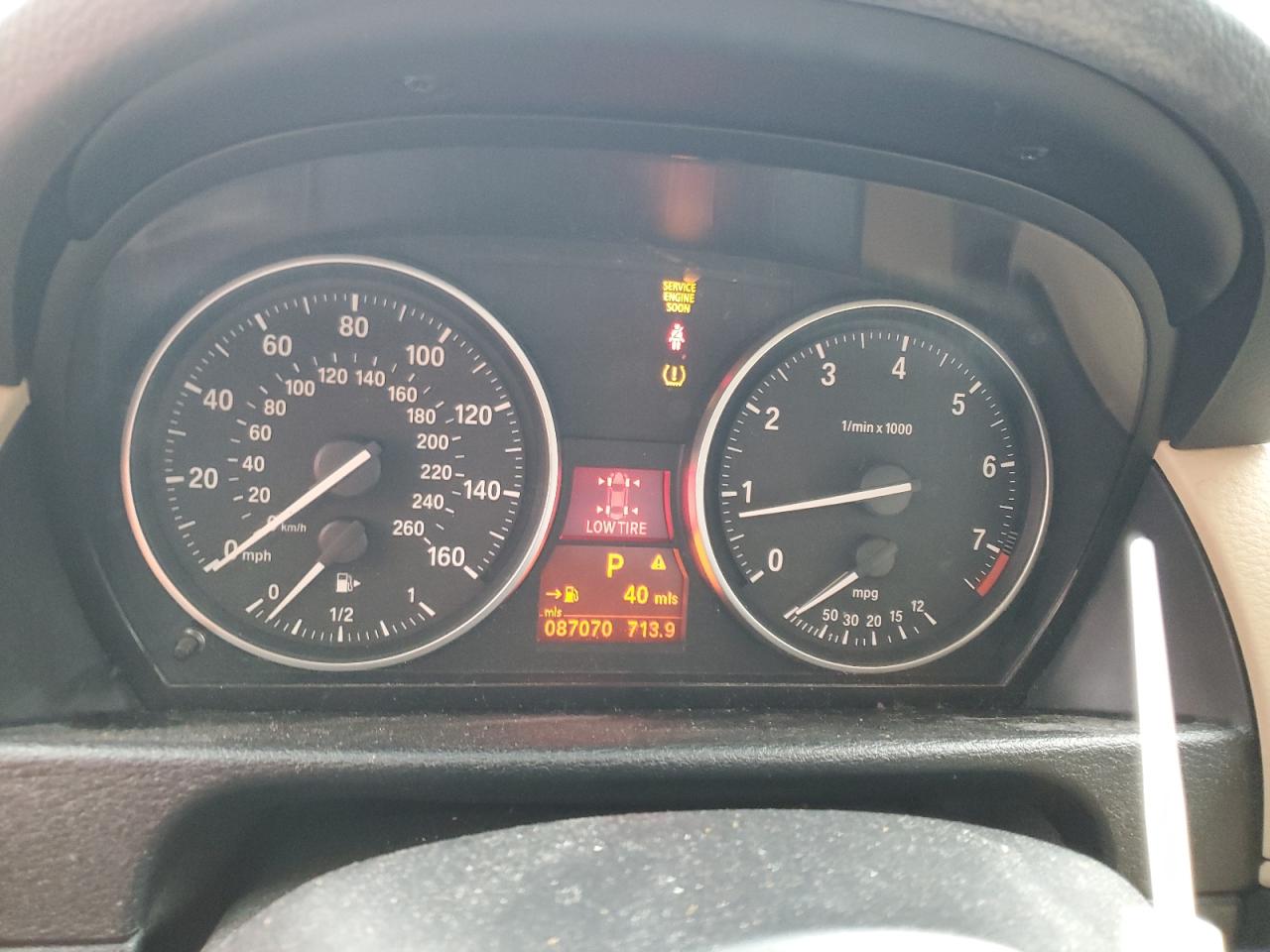 2015 BMW X1 xDrive28I VIN: WBAVL1C53FVY37134 Lot: 63247504