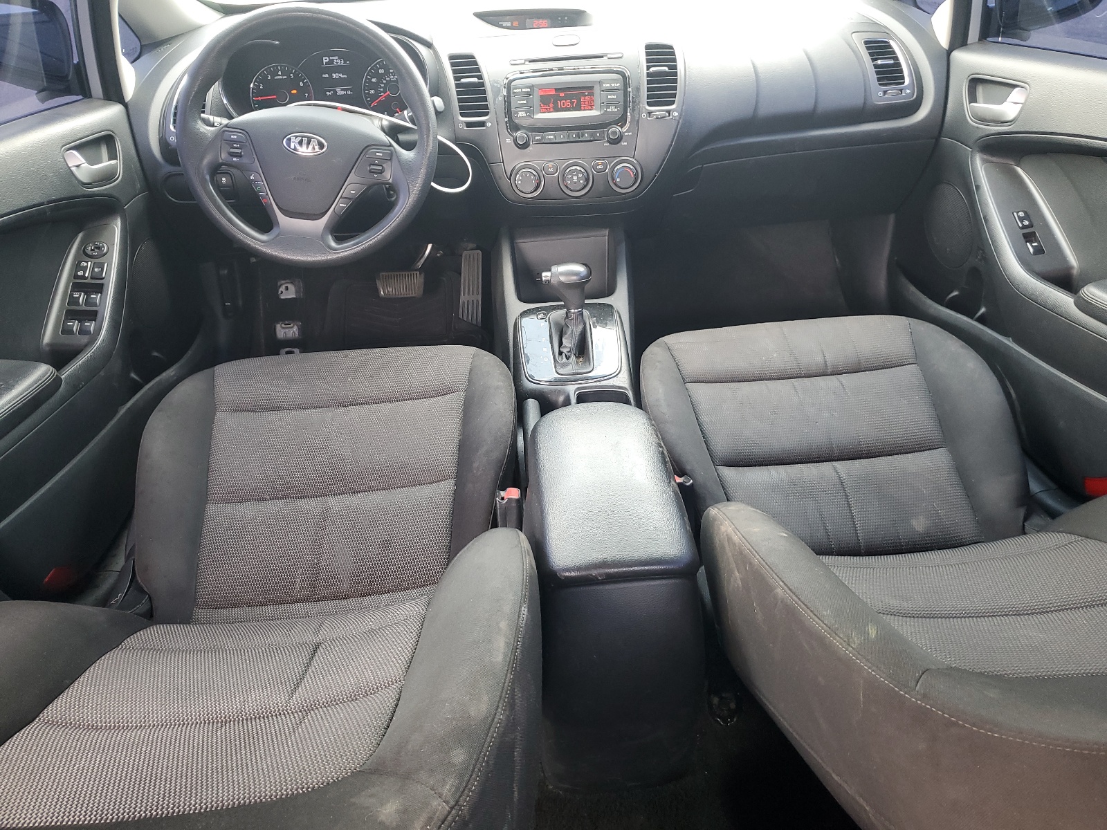 3KPFK4A79HE019043 2017 Kia Forte Lx