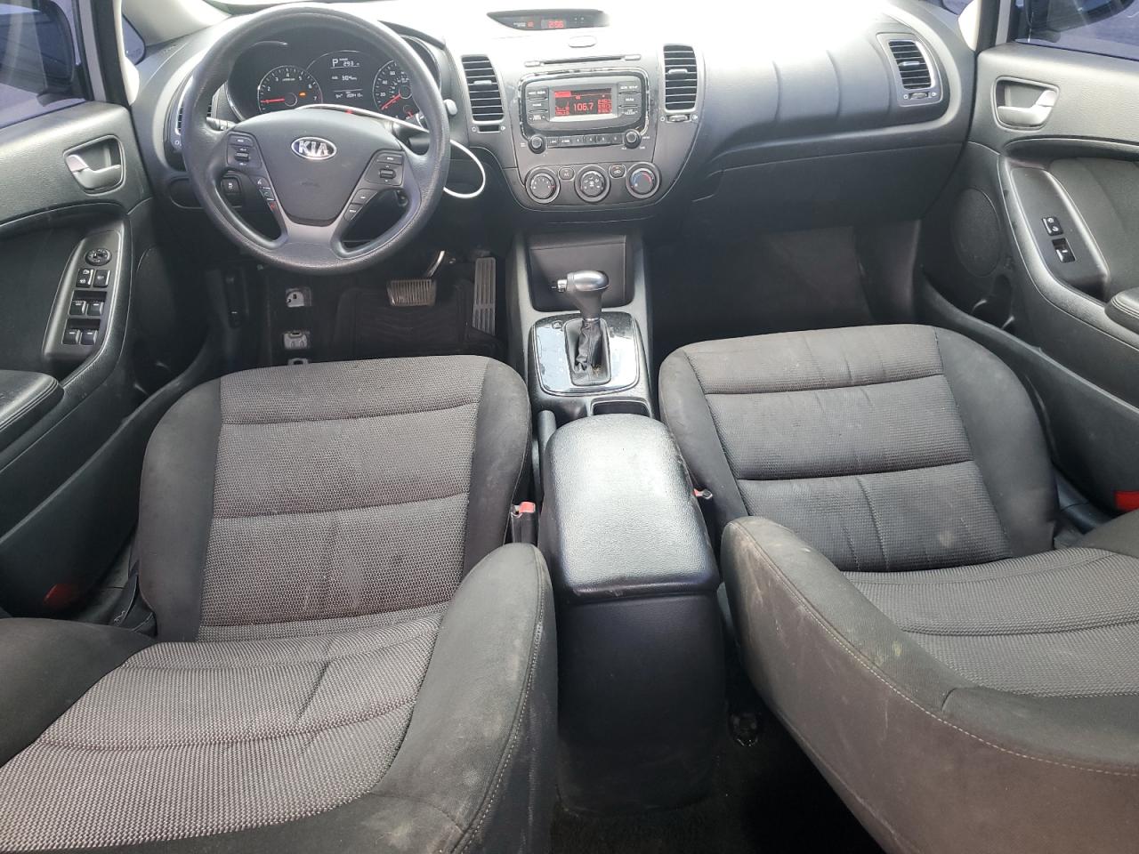 2017 Kia Forte Lx VIN: 3KPFK4A79HE019043 Lot: 61899534