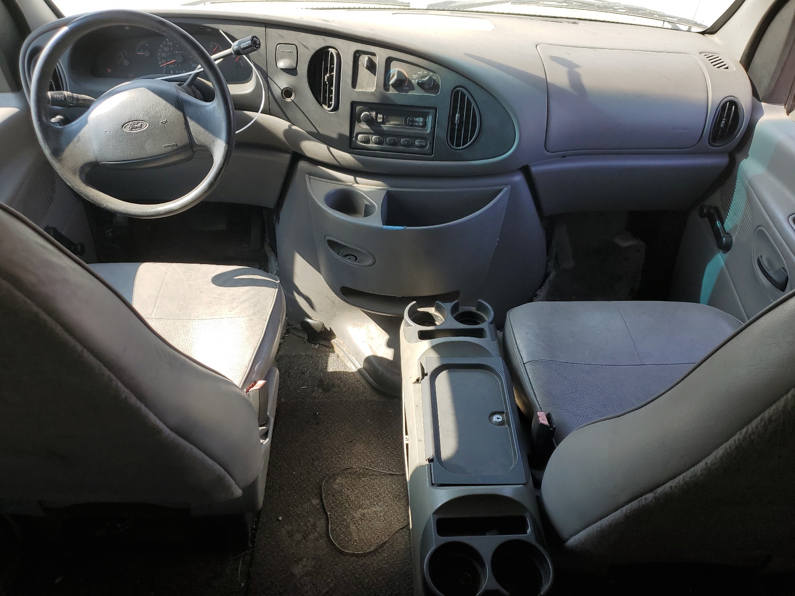 1FTRE14W5XHB81864 1999 Ford Econoline E150 Van