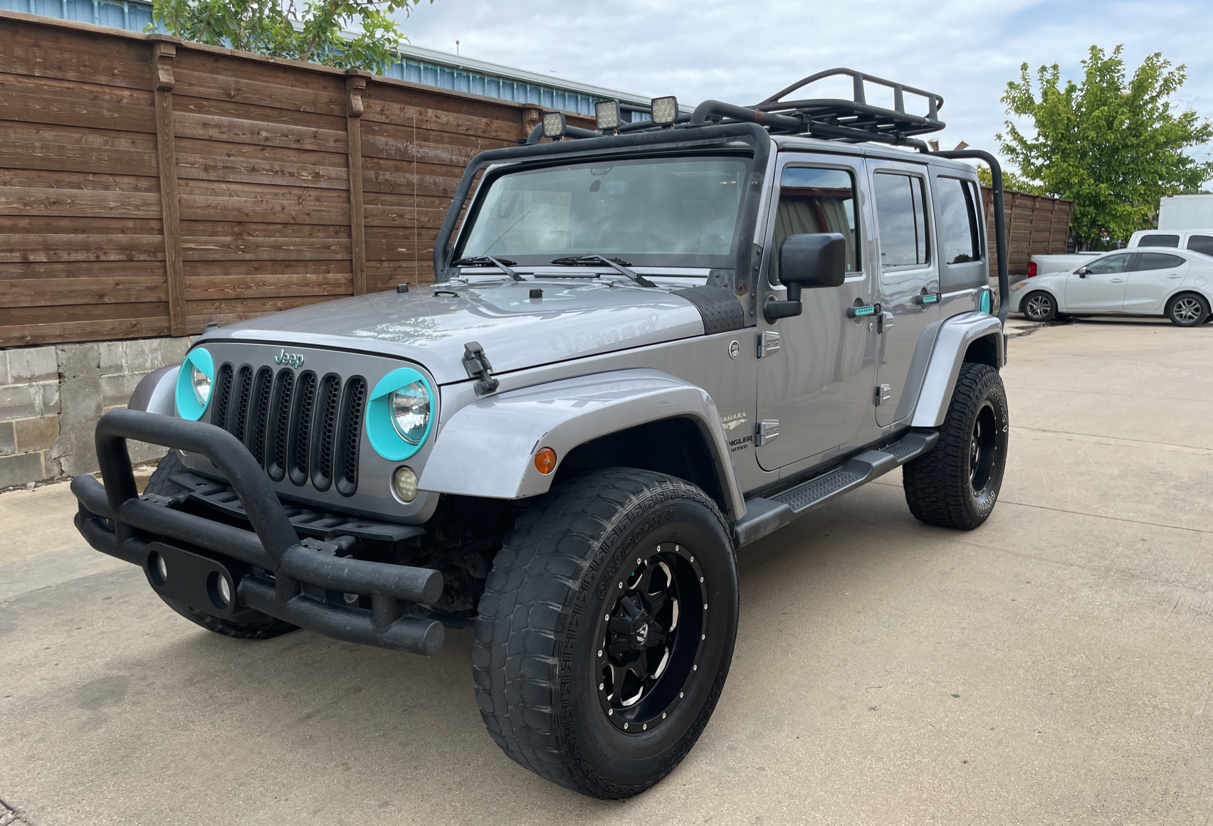 2015 Jeep Wrangler Unlimited Sahara vin: 1C4BJWEG8FL732916