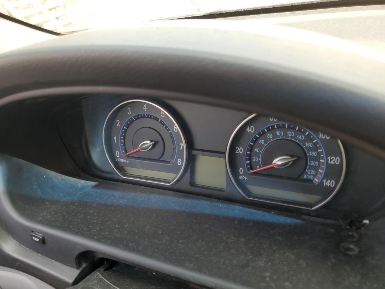 2007 Kia Optima Lx VIN: KNAGE124475136485 Lot: 61727924