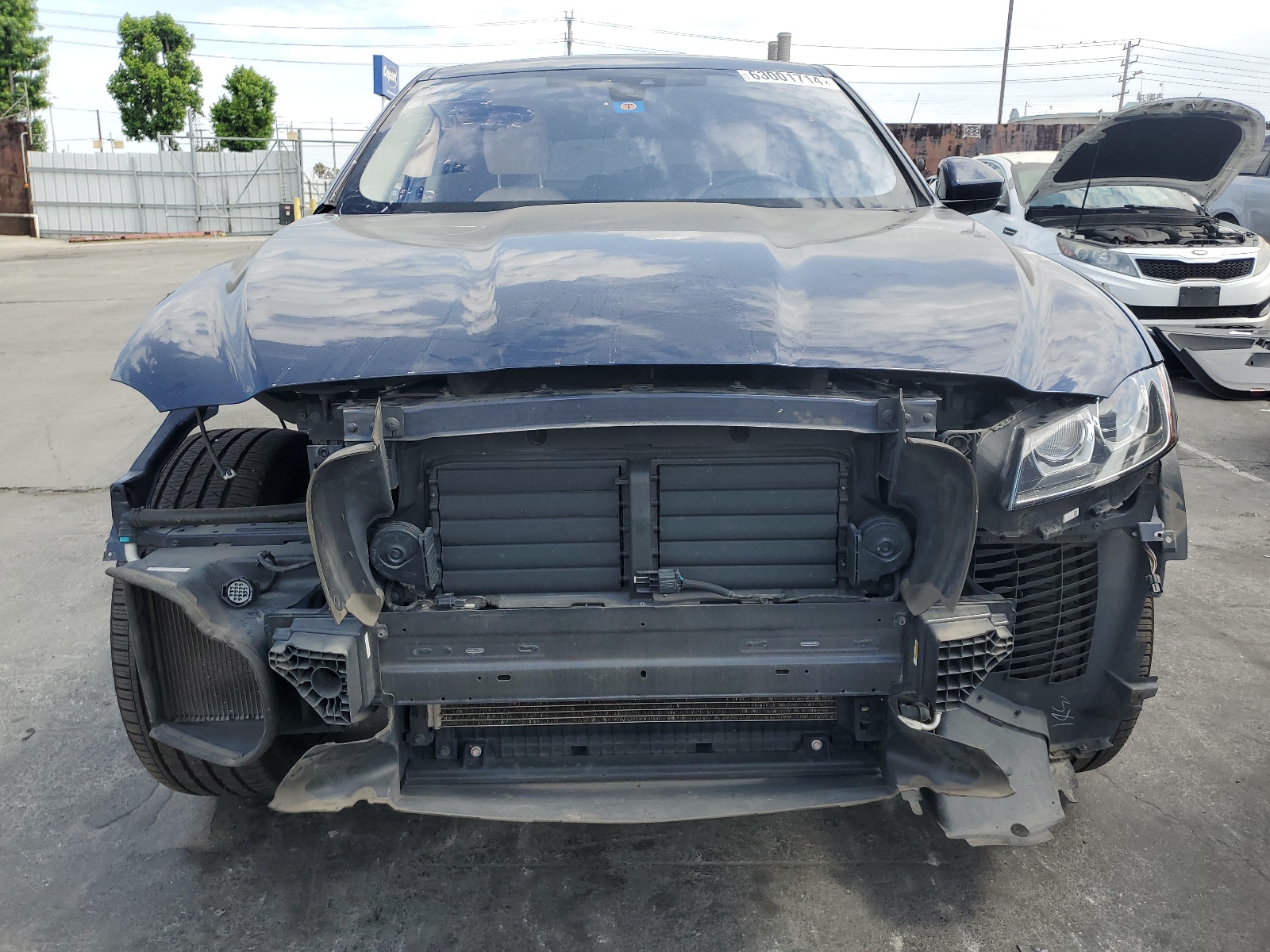 2018 Jaguar F-Pace Premium vin: SADCJ2FX9JA256647