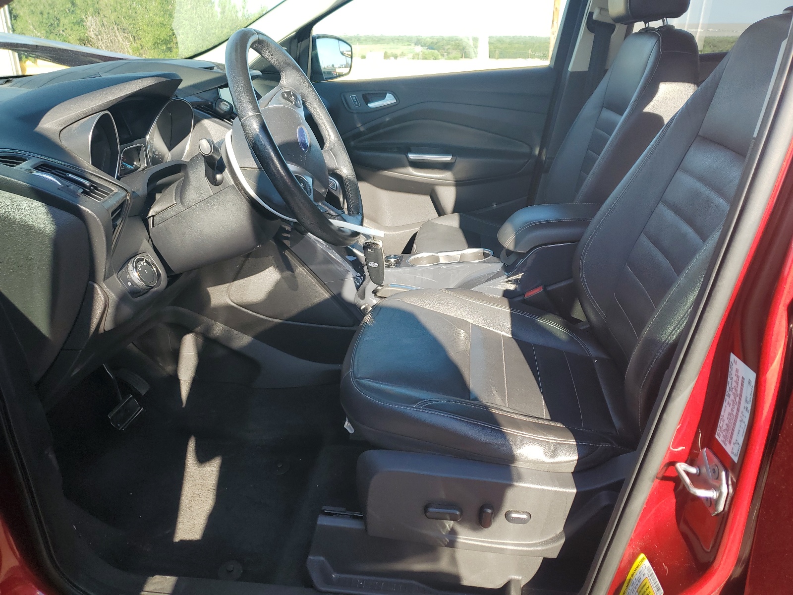 1FMCU9J97EUA13908 2014 Ford Escape Titanium