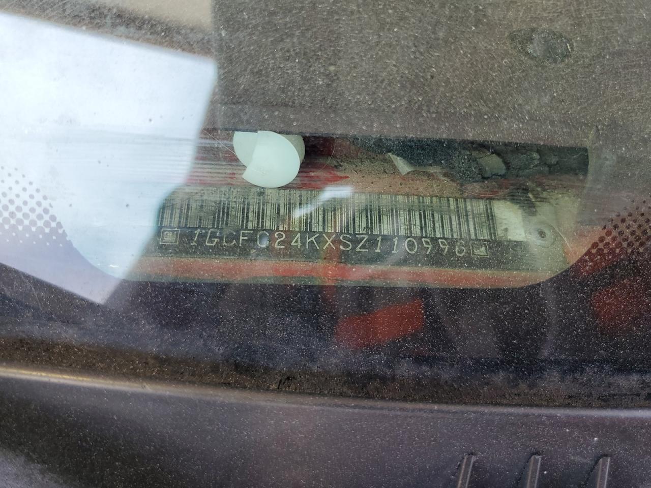 1995 Chevrolet Gmt-400 C2500 VIN: 1GCFC24KXSZ110996 Lot: 62213344