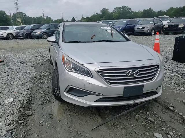 2017 Hyundai Sonata Se VIN: 5NPE24AF6HH477251 Lot: 65174544