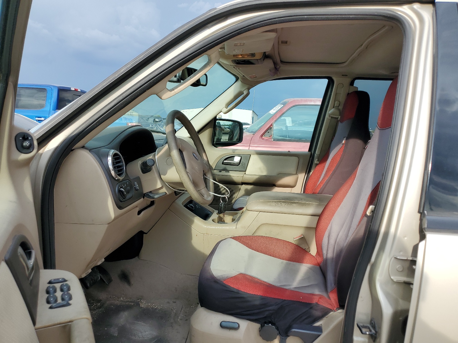 1FMFU16L54LB89492 2004 Ford Expedition Xlt