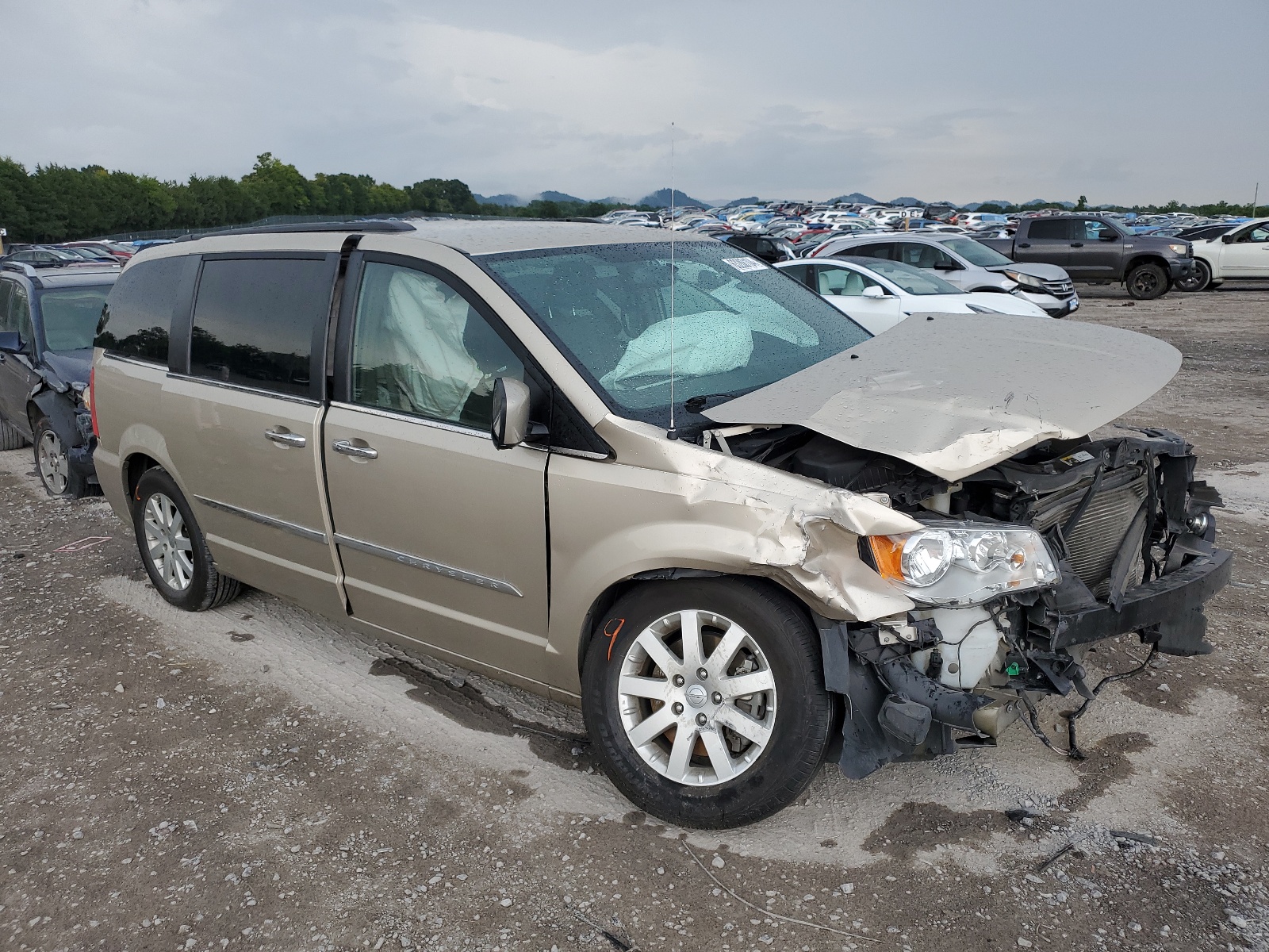 2016 Chrysler Town & Country Touring vin: 2C4RC1BG0GR174682