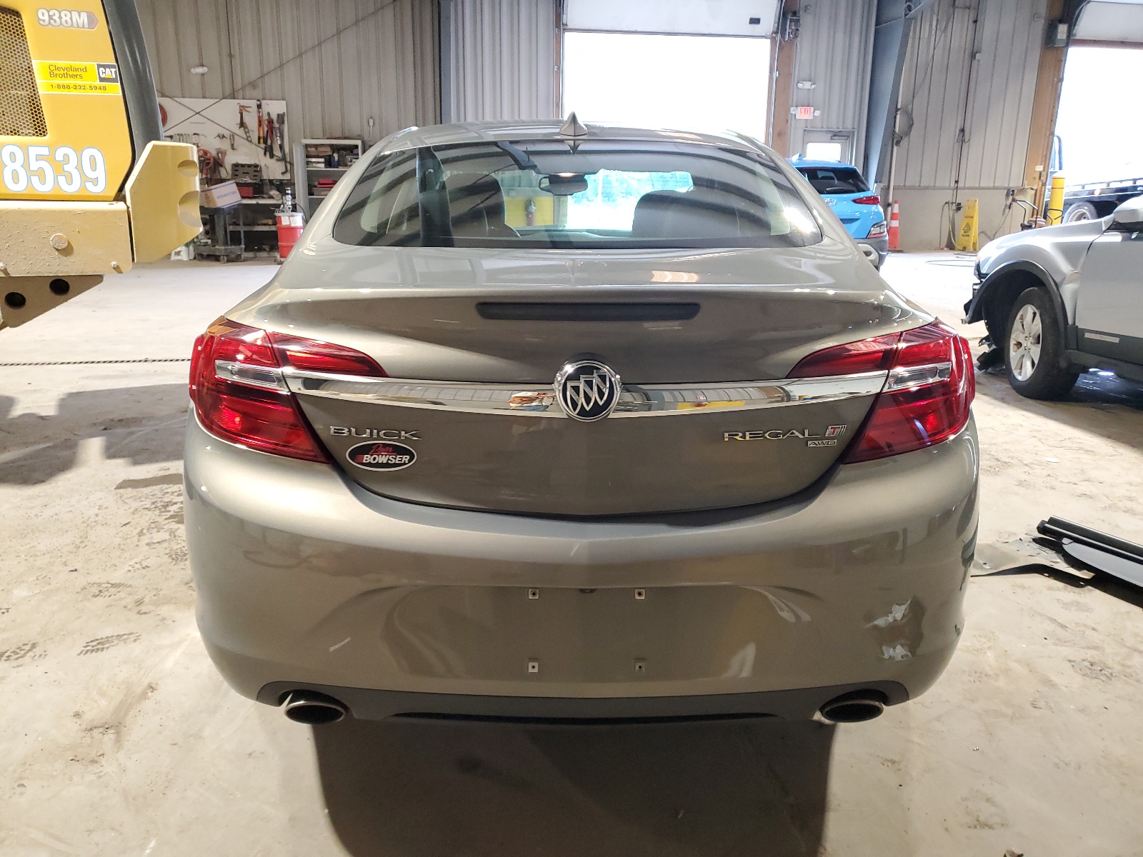 2G4GM5EX4H9125084 2017 Buick Regal