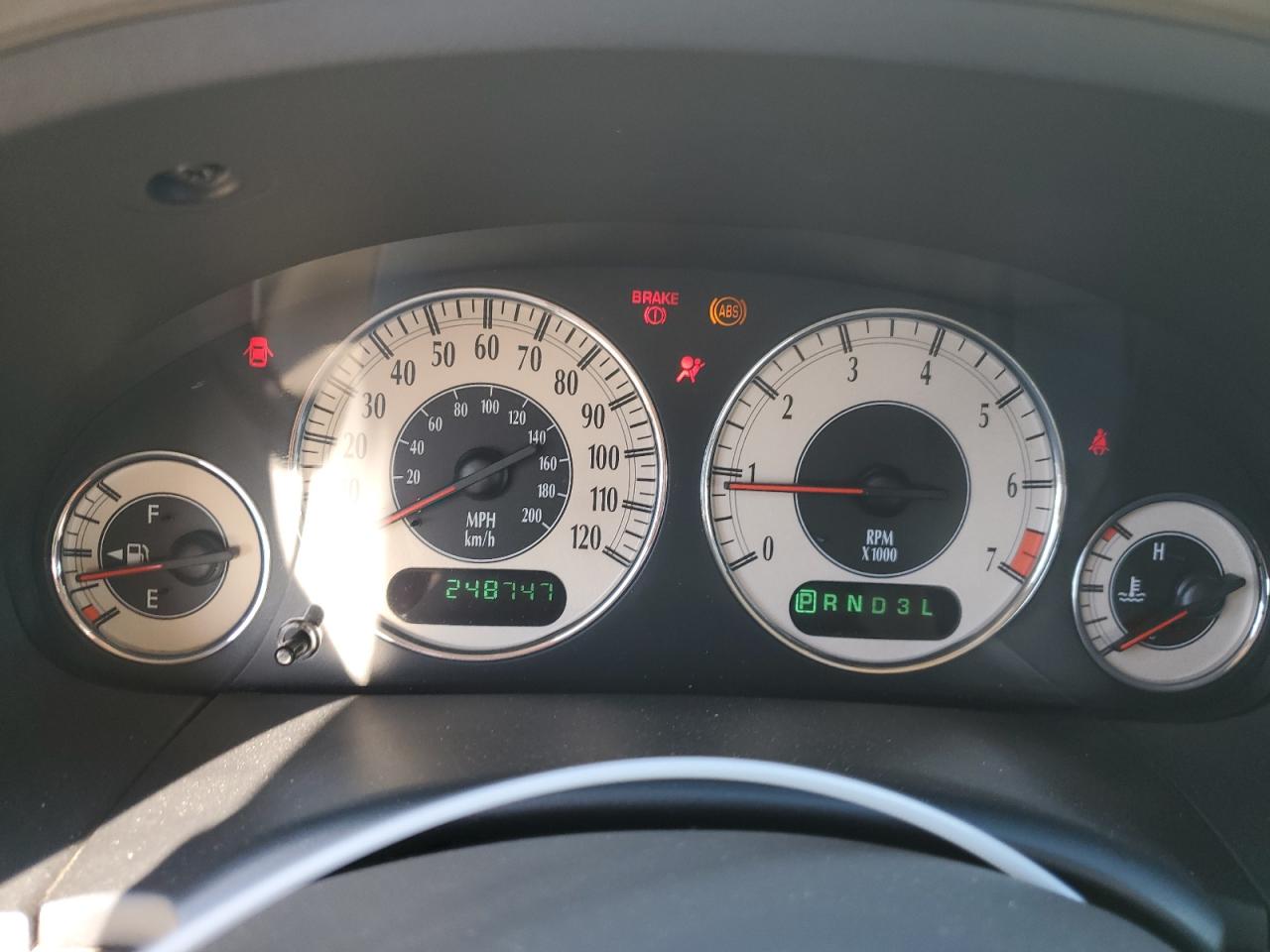 2002 Chrysler Town & Country Lxi VIN: 2C8GT54L22R566272 Lot: 61597354