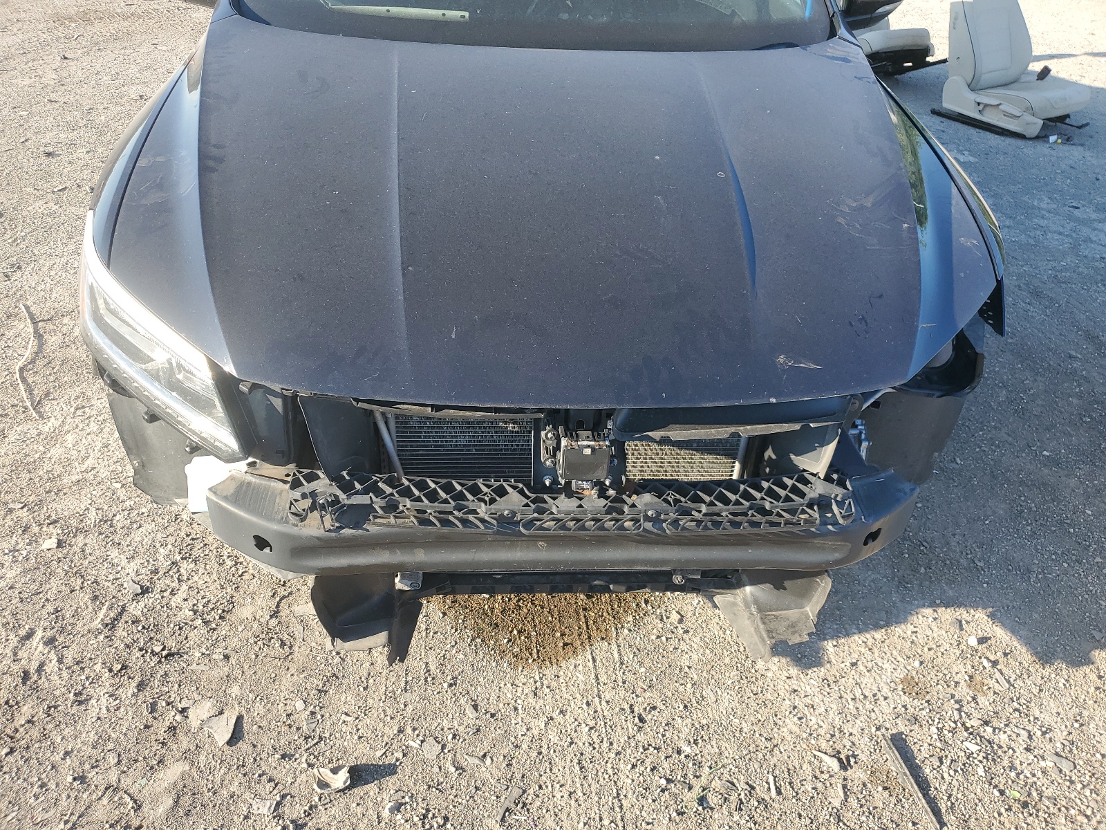 1VWBA7A32JC015670 2018 Volkswagen Passat Se