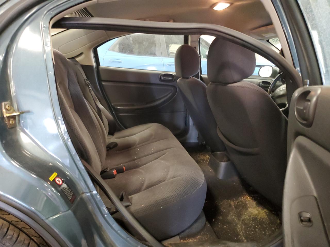 2006 Chrysler Sebring - Image 10
