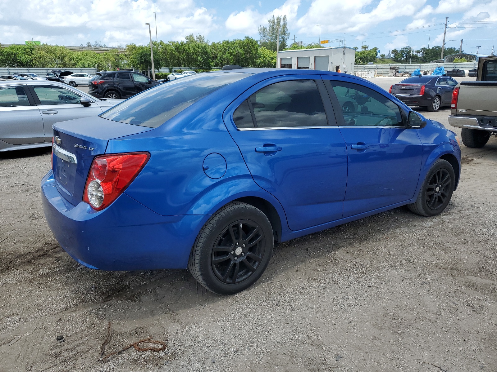 2016 Chevrolet Sonic Lt vin: 1G1JC5SH1G4177907