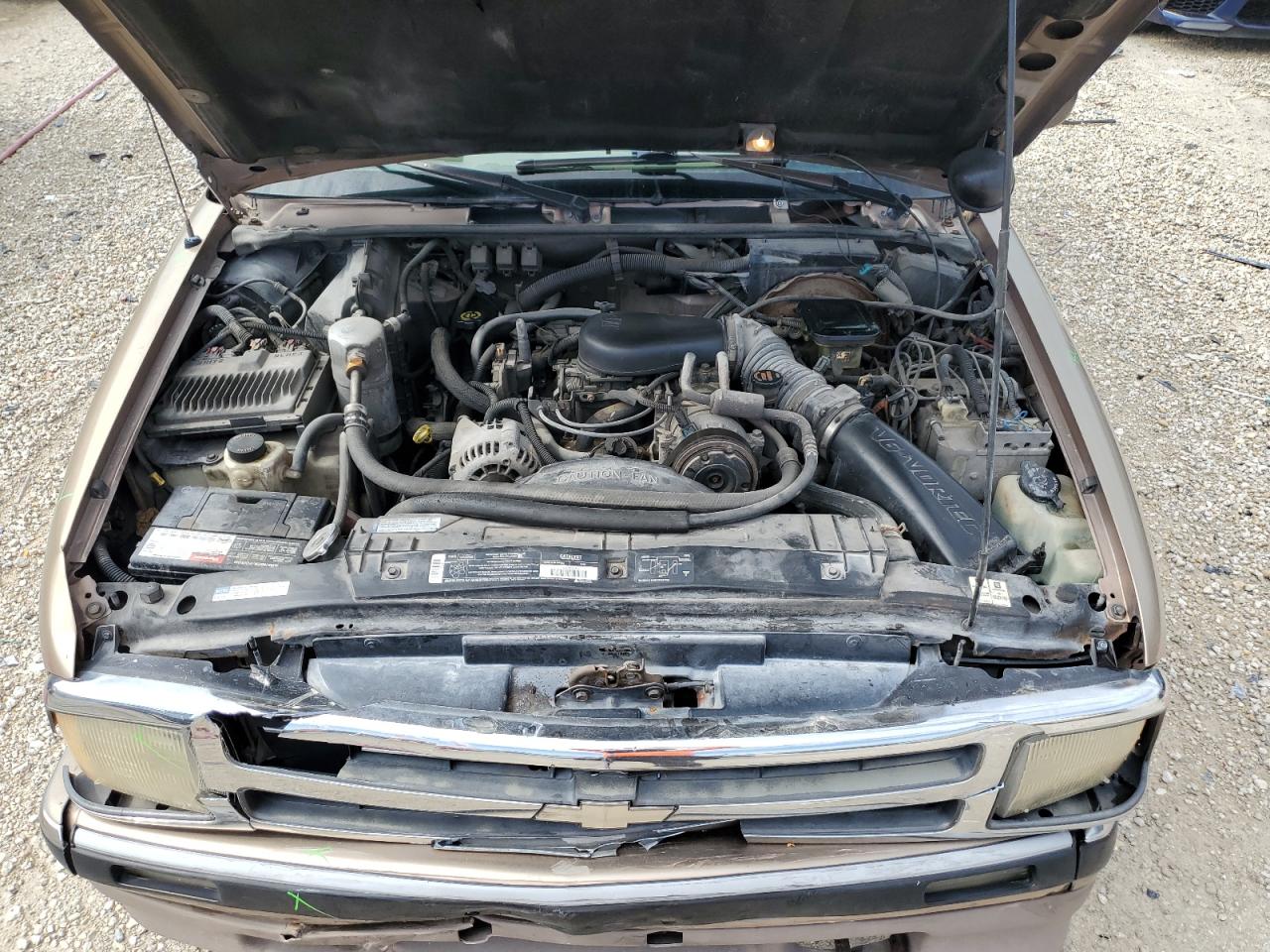 1996 Chevrolet Blazer VIN: 1GNDT13W6T2309745 Lot: 62992714