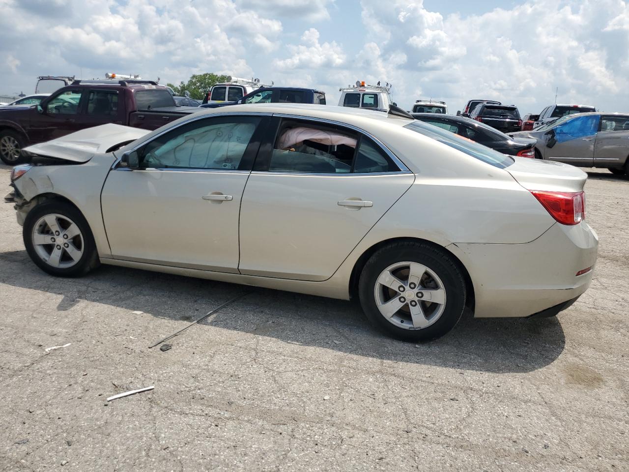 1G11B5SA8GF128956 2016 CHEVROLET MALIBU - Image 2