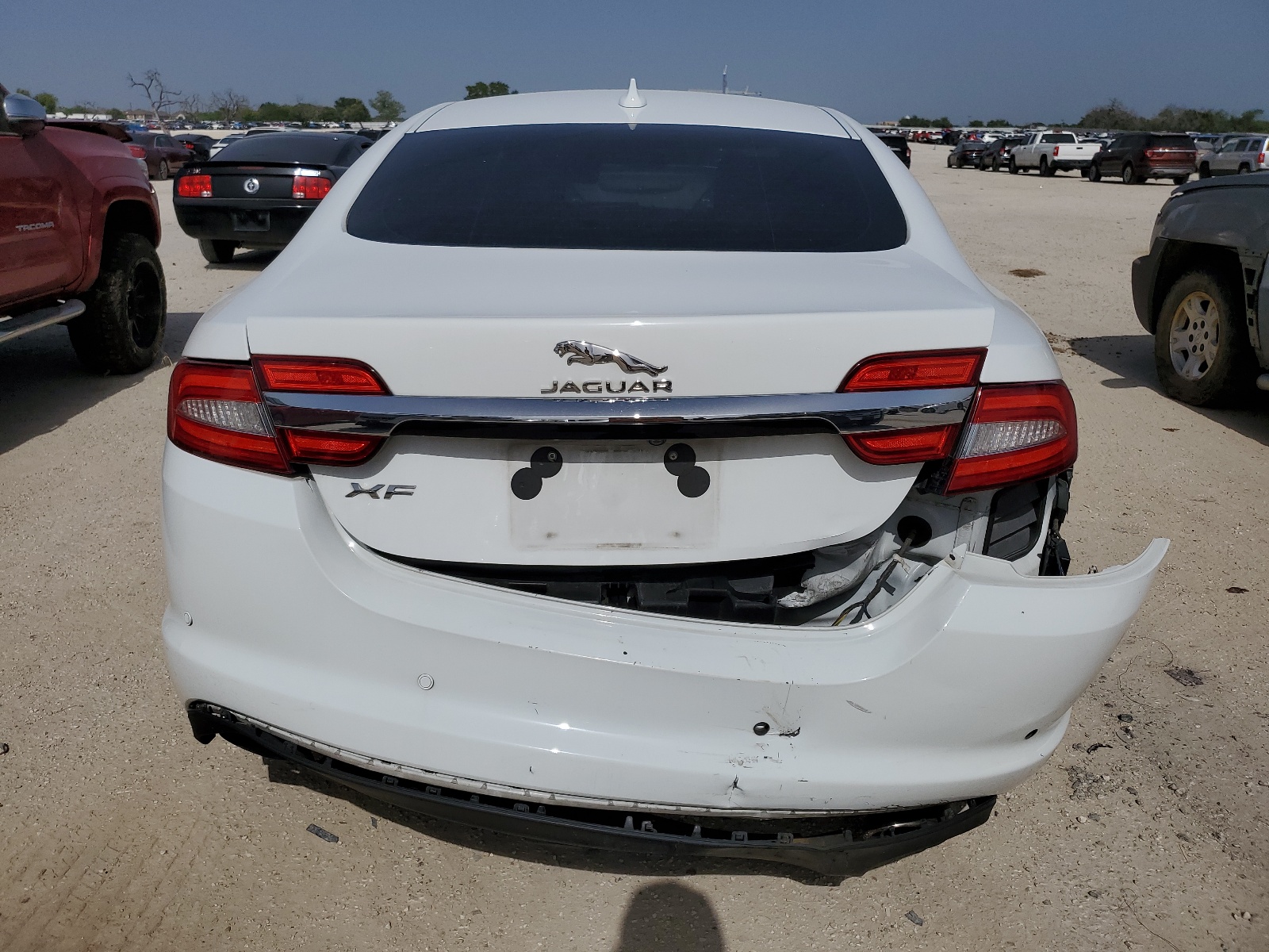 SAJWA0FS2FPU87395 2015 Jaguar Xf 2.0T Premium