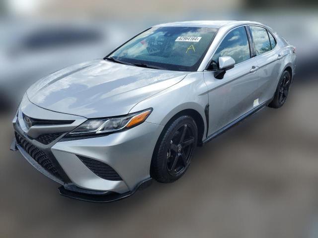  TOYOTA CAMRY 2018 Сріблястий