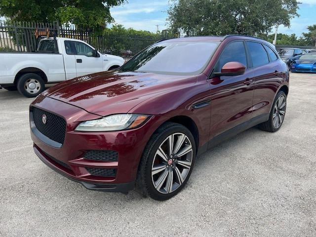 2017 Jaguar F-Pace Prestige vin: SADCK2BV2HA077734