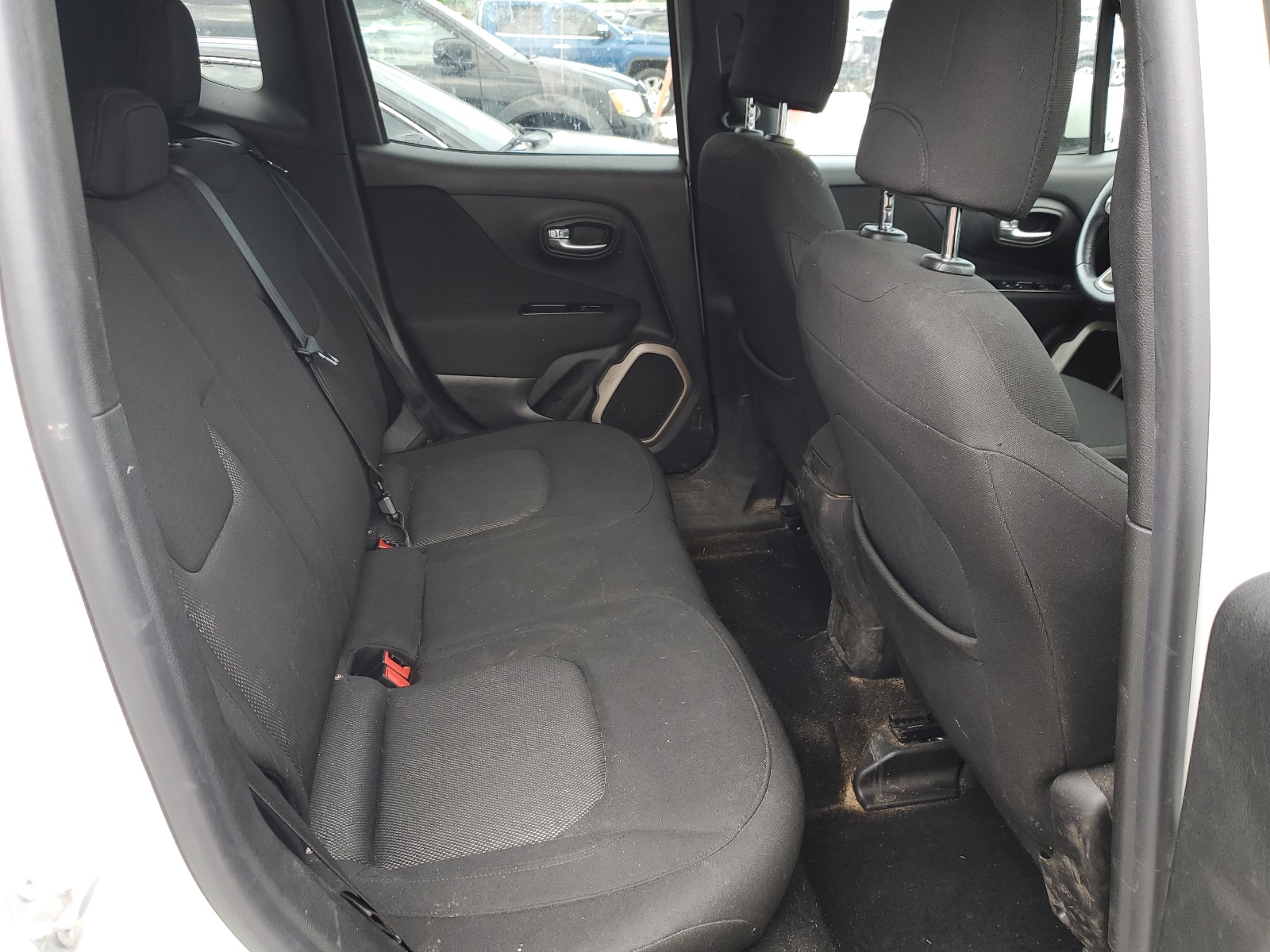 ZACCJBBT4FPB29830 2015 Jeep Renegade Latitude