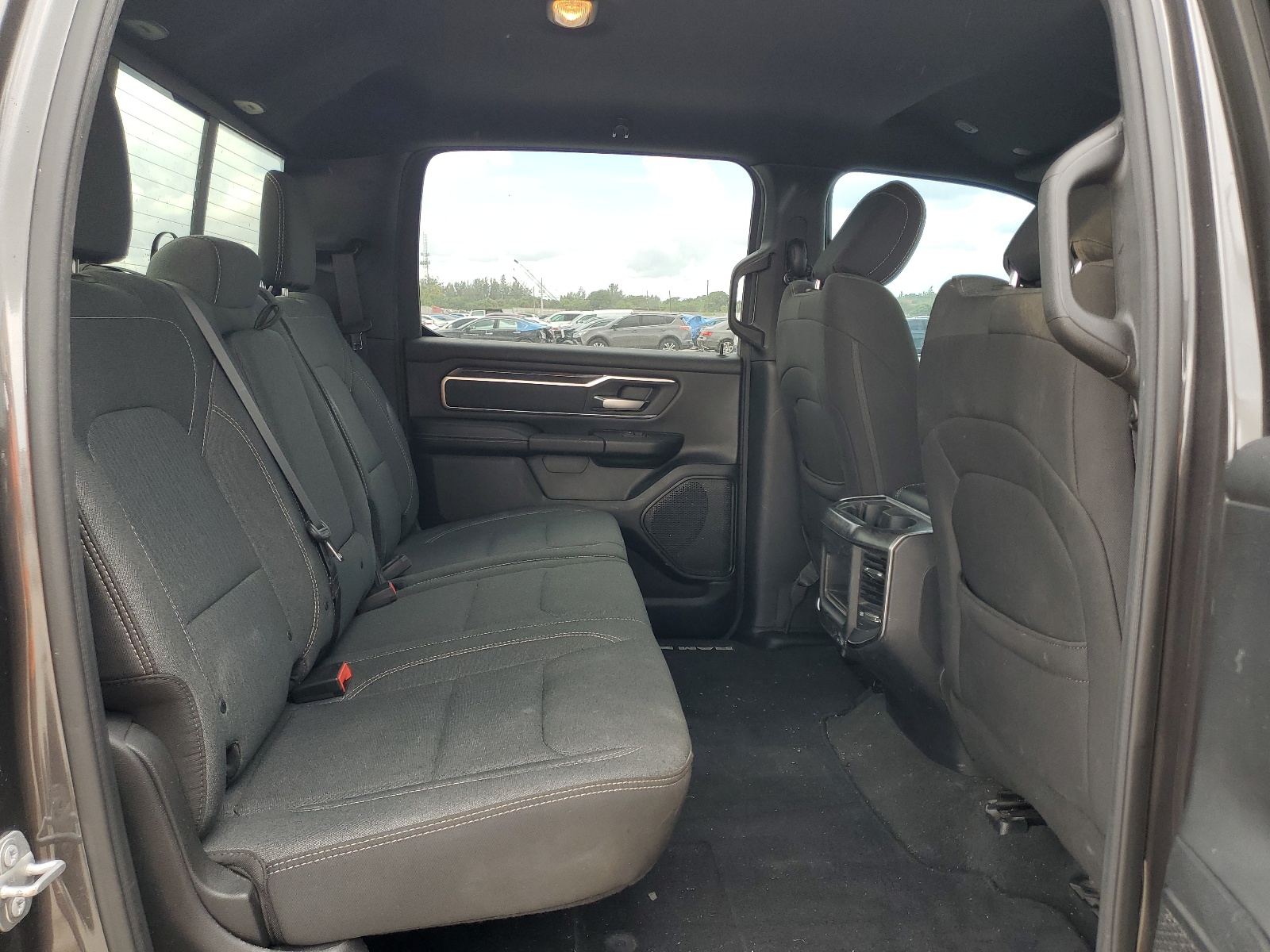 1C6RREFT3KN684647 2019 Ram 1500 Big Horn/Lone Star