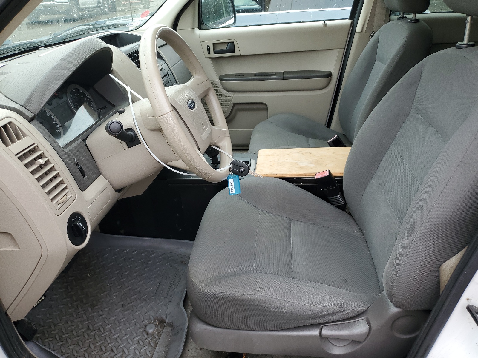 1FMCU02Z18KB33214 2008 Ford Escape Xls