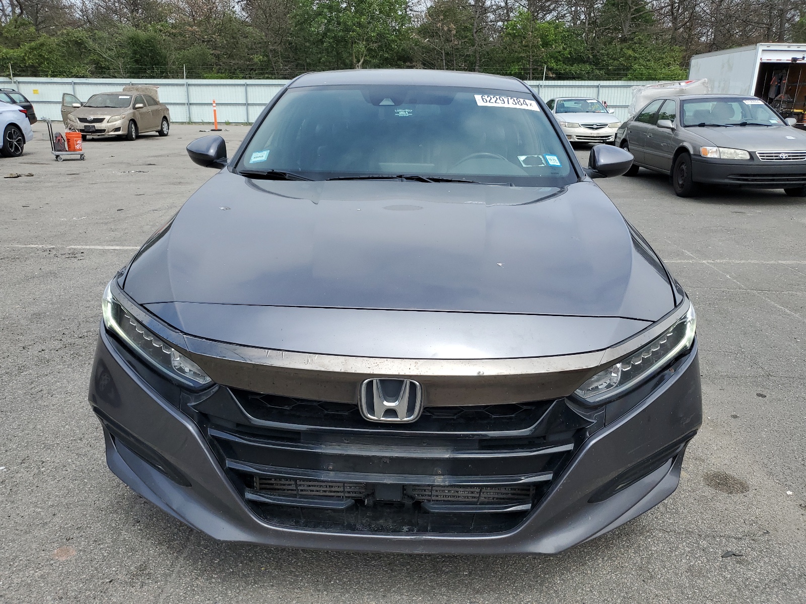 2018 Honda Accord Sport vin: 1HGCV1F3XJA103073