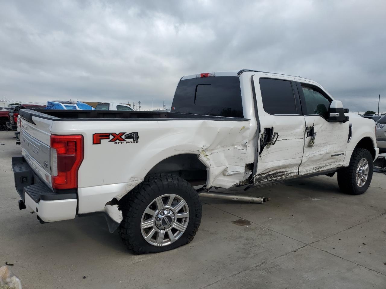 VIN 1FT7W2BT3KEC76596 2019 FORD F250 no.3