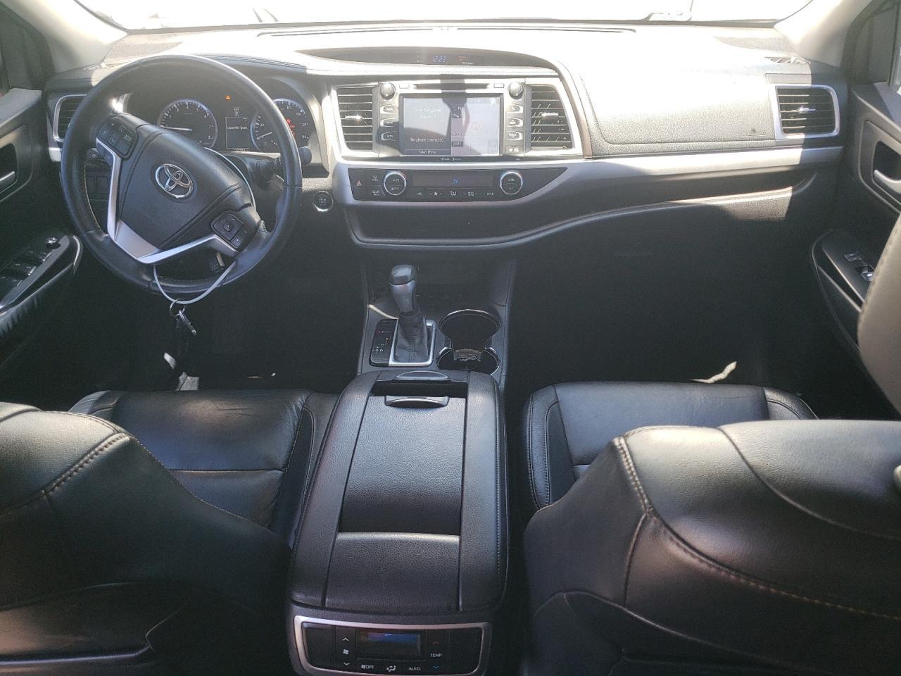 2014 Toyota Highlander Xle VIN: 5TDJKRFH3ES040660 Lot: 61471804