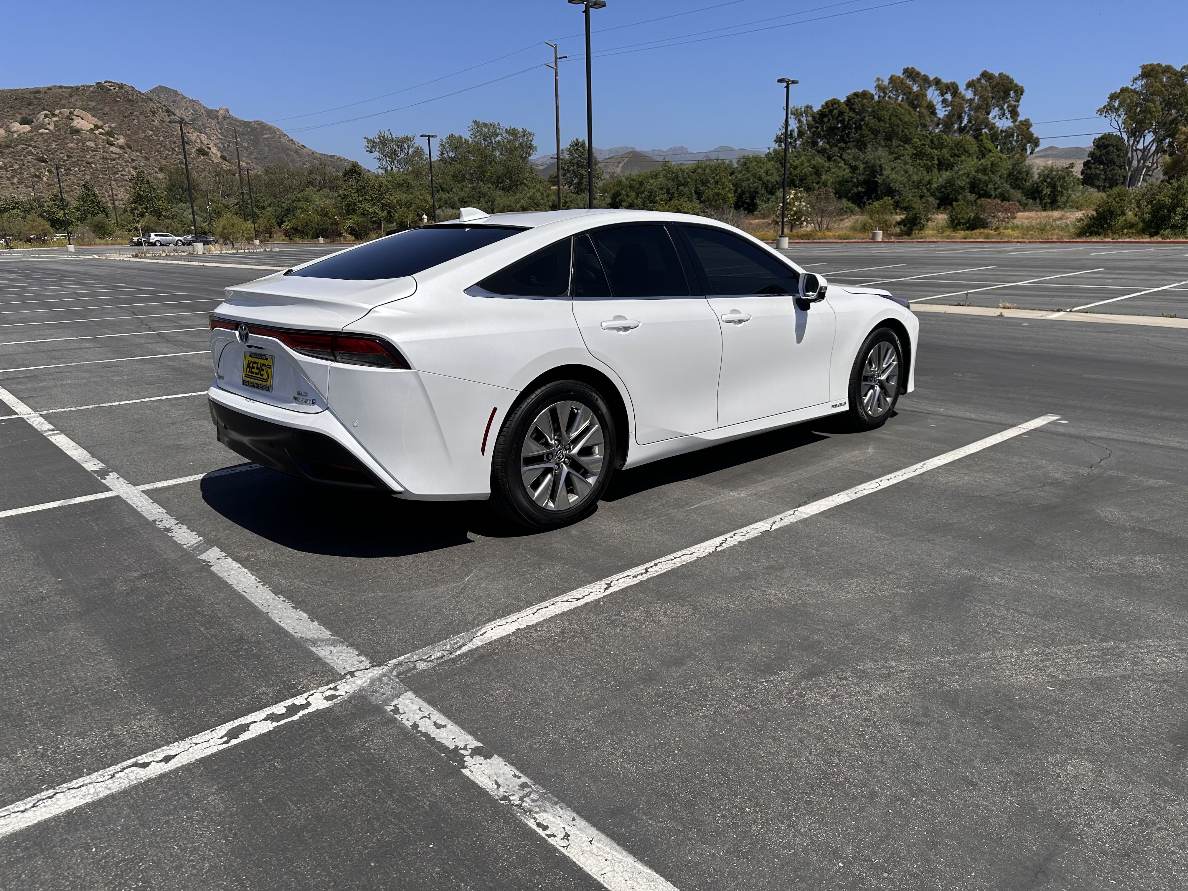 2023 Toyota Mirai Xle vin: JTDAAAAA3PA009536