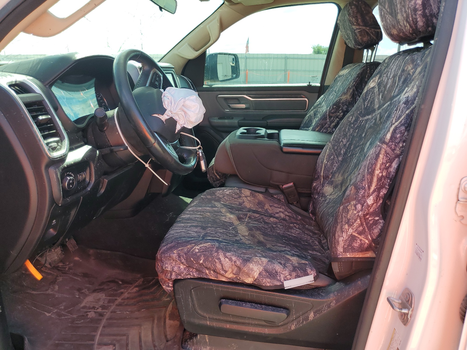 1C6RRFBG3KN911947 2019 Ram 1500 Big Horn/Lone Star